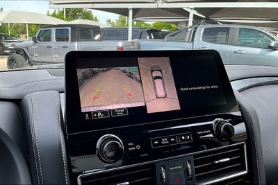 2024 INFINITI QX80 LUXE