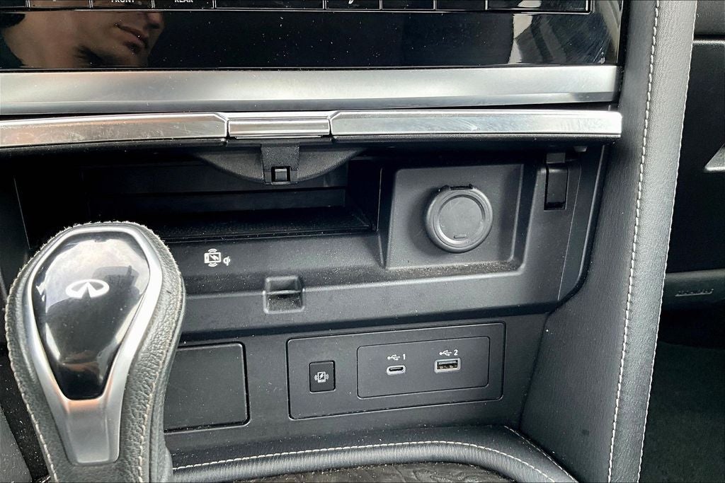 2024 INFINITI QX80 LUXE