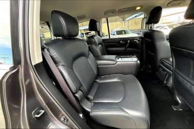 2024 INFINITI QX80 LUXE