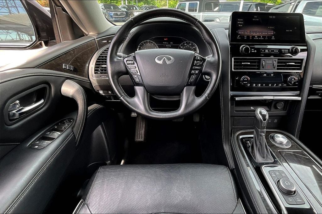 2024 INFINITI QX80 LUXE