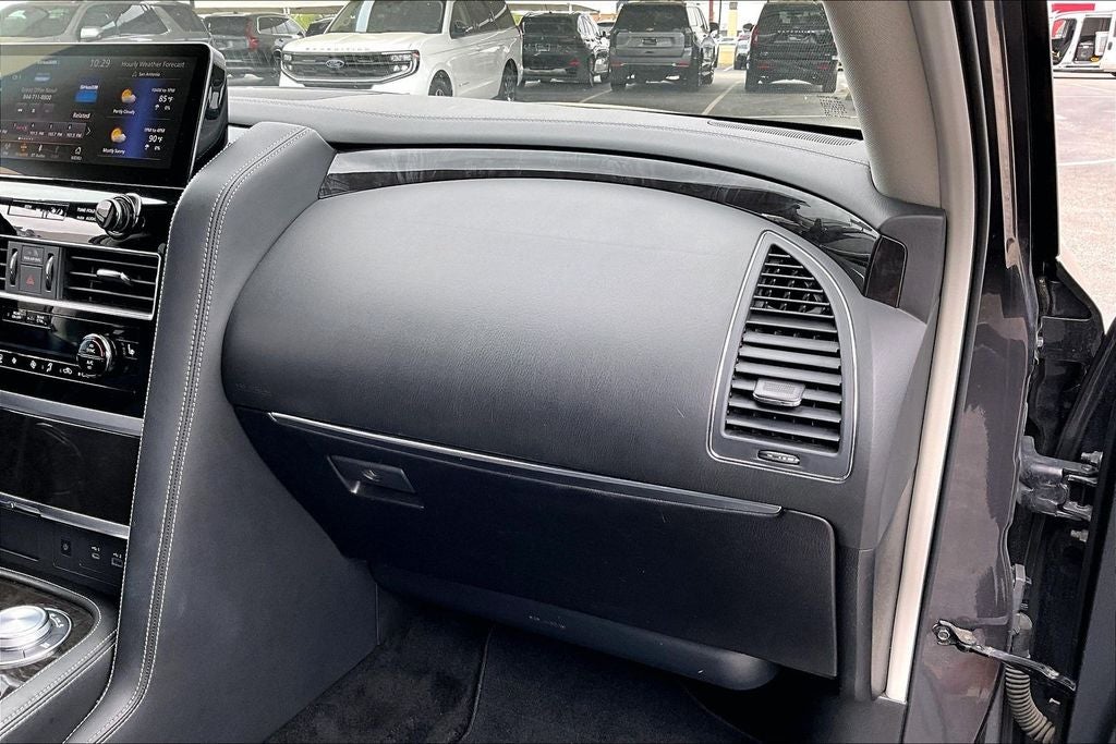 2024 INFINITI QX80 LUXE