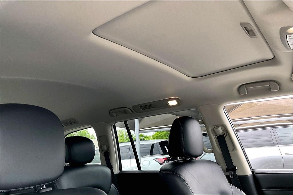 2024 INFINITI QX80 LUXE