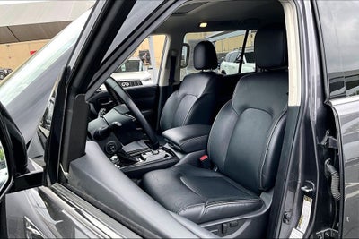 2024 INFINITI QX80 LUXE