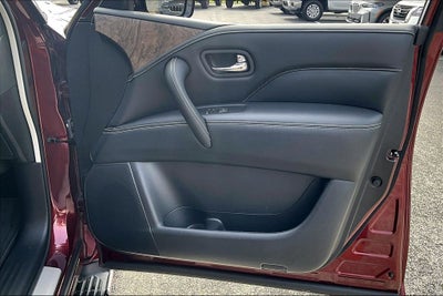 2023 INFINITI QX80 Premium Select