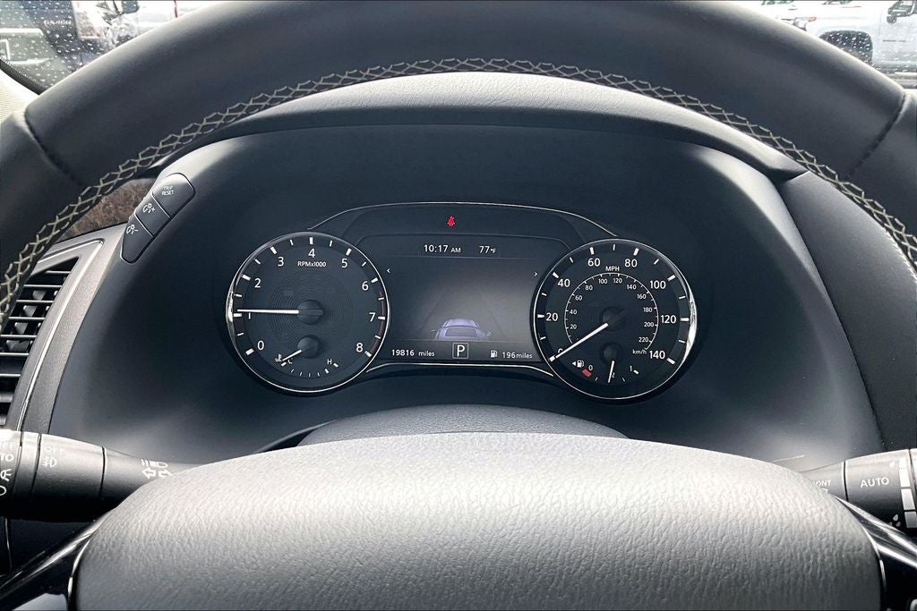 2023 INFINITI QX80 Premium Select
