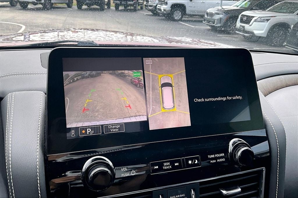 2023 INFINITI QX80 Premium Select