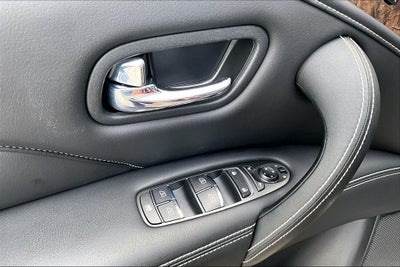 2023 INFINITI QX80 Premium Select
