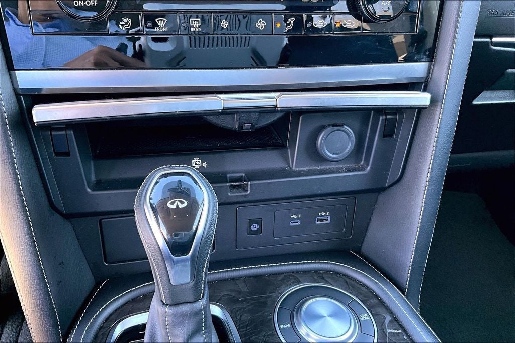 2024 INFINITI QX80 LUXE