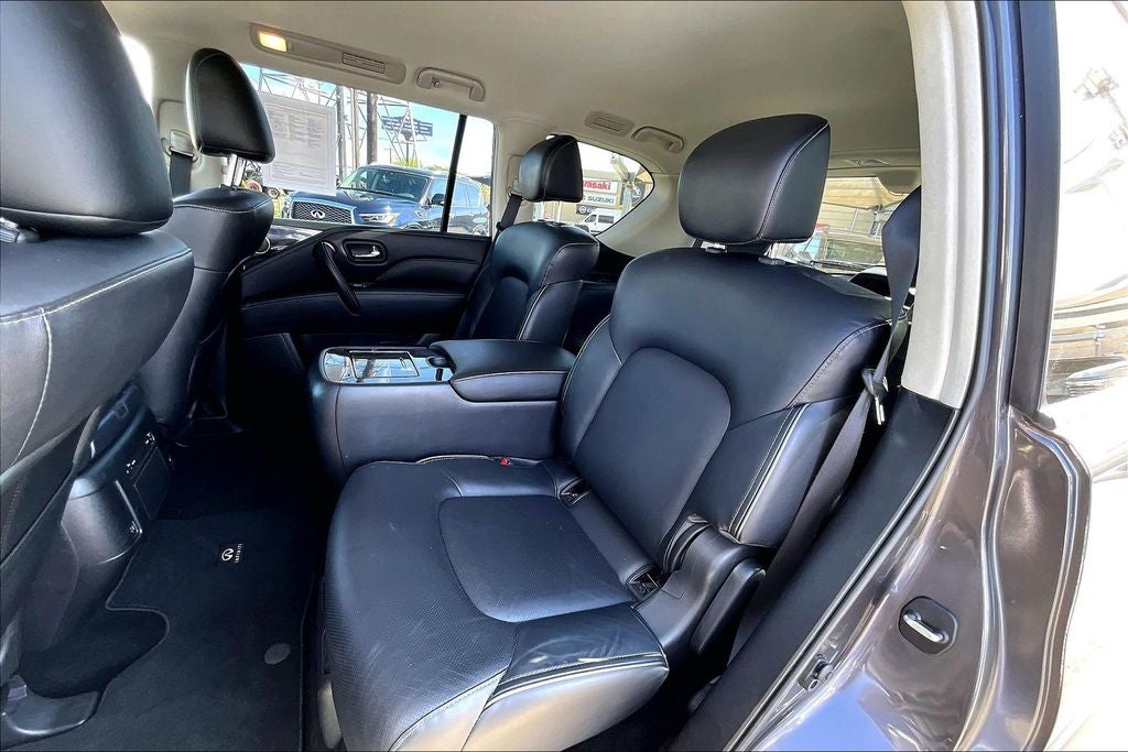 2024 INFINITI QX80 LUXE