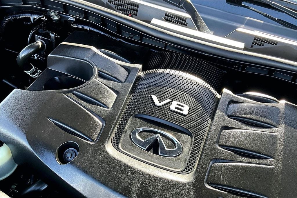 2024 INFINITI QX80 LUXE