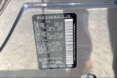 2024 INFINITI QX80 LUXE