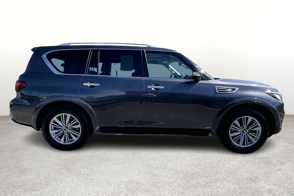 2024 INFINITI QX80 LUXE