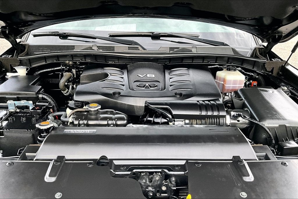 2023 INFINITI QX80 LUXE