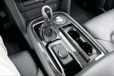 2023 INFINITI QX80 LUXE