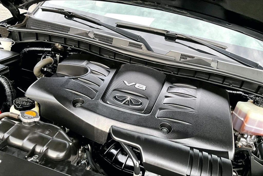 2023 INFINITI QX80 LUXE