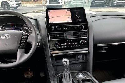 2023 INFINITI QX80 LUXE