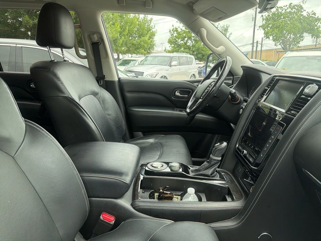 2021 INFINITI QX80 LUXE