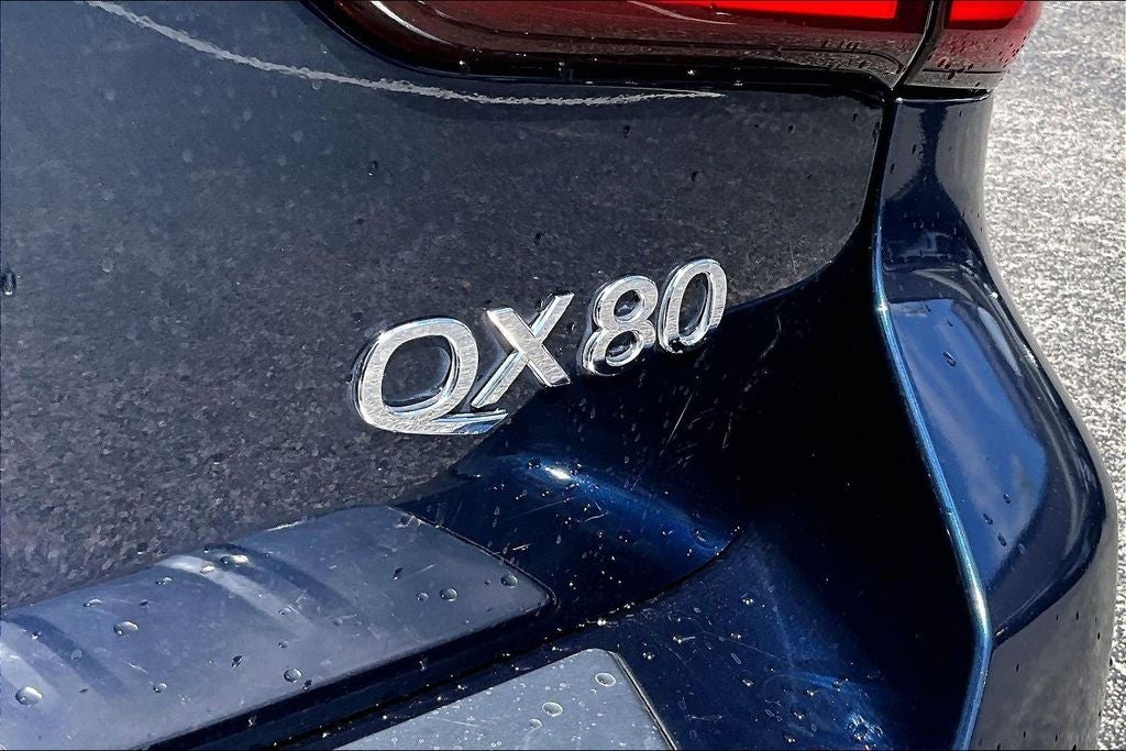 2021 INFINITI QX80 LUXE