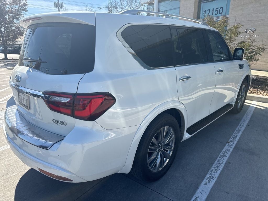 2022 INFINITI QX80 LUXE