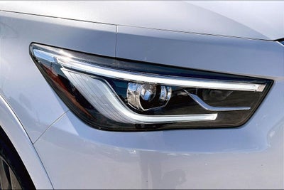 2022 INFINITI QX80 LUXE