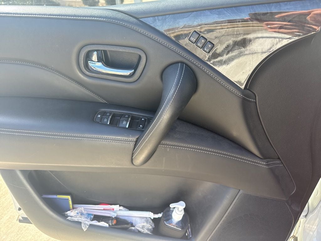 2022 INFINITI QX80 LUXE