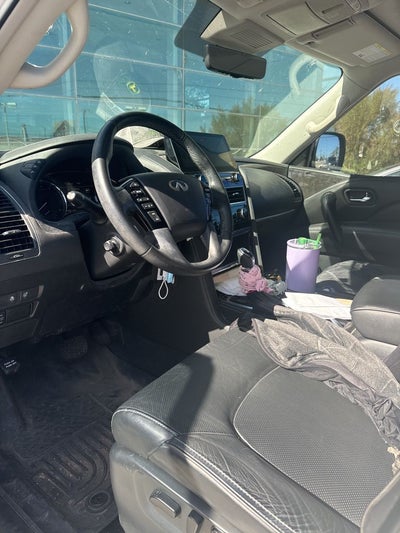 2022 INFINITI QX80 LUXE