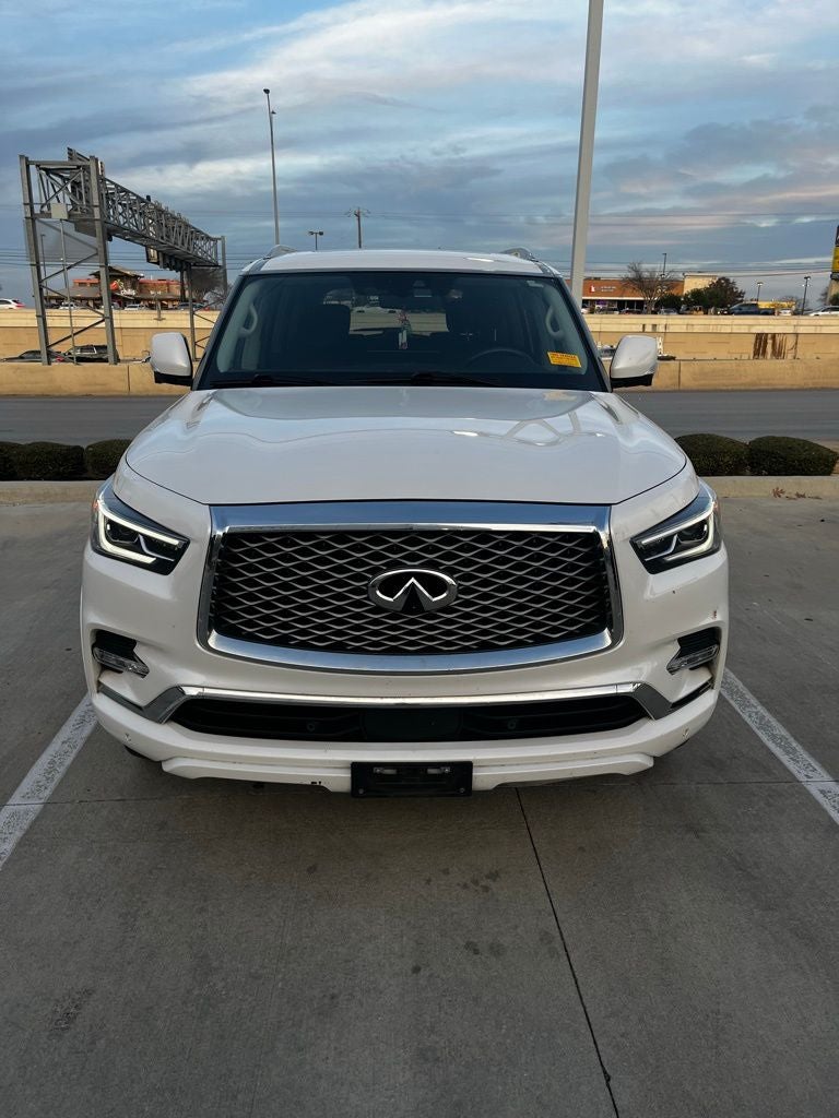 2022 INFINITI QX80 LUXE