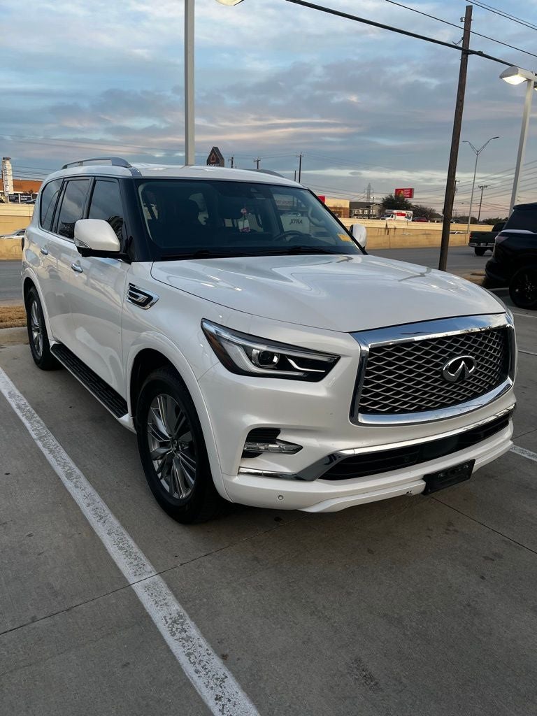 2022 INFINITI QX80 LUXE
