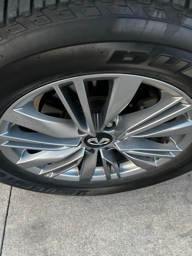 2022 INFINITI QX80 LUXE