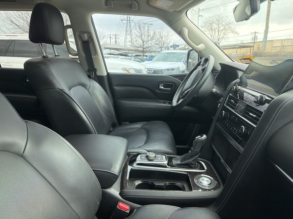 2022 INFINITI QX80 LUXE