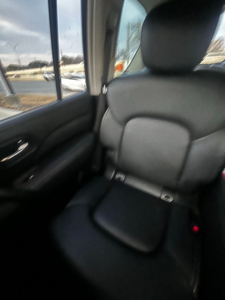 2022 INFINITI QX80 LUXE