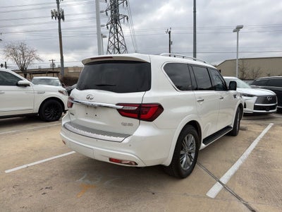 2022 INFINITI QX80 LUXE