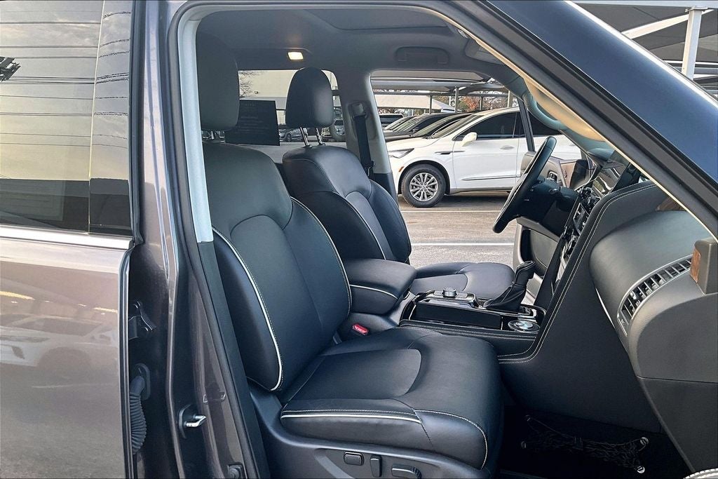 2023 INFINITI QX80 Premium Select