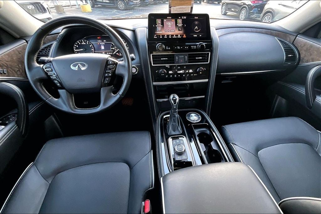 2023 INFINITI QX80 Premium Select