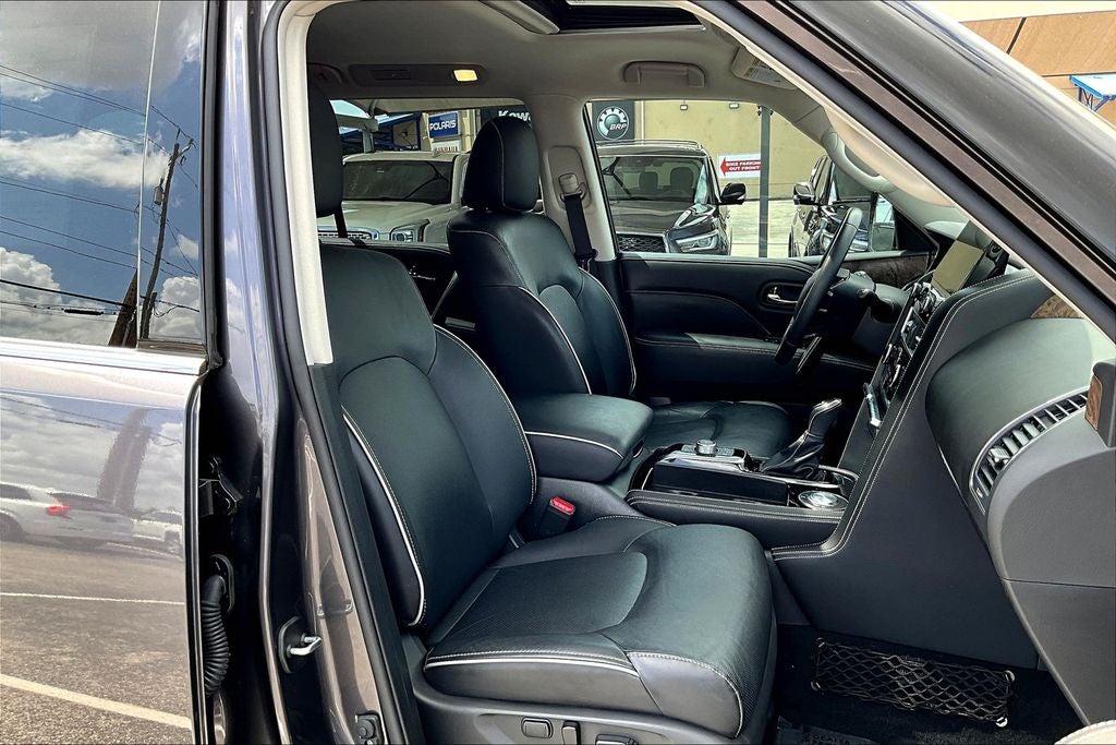 2023 INFINITI QX80 Premium Select