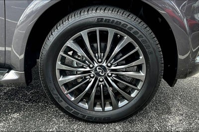 2023 INFINITI QX80 Premium Select