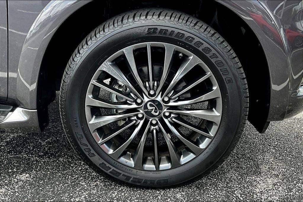 2023 INFINITI QX80 Premium Select