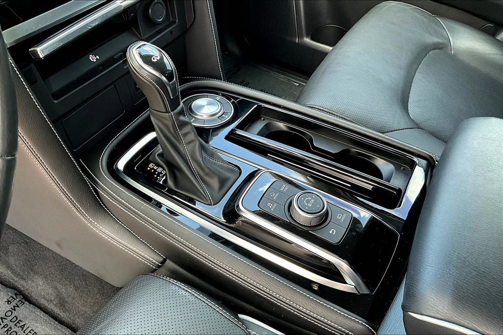 2023 INFINITI QX80 Premium Select