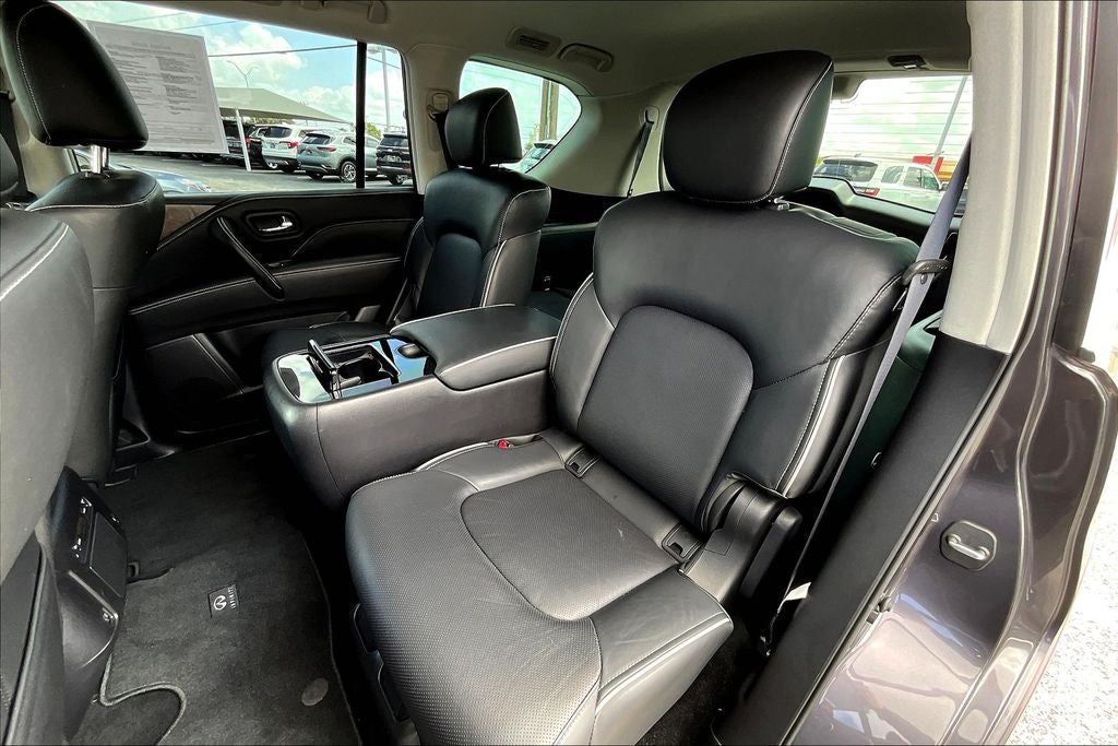 2023 INFINITI QX80 Premium Select