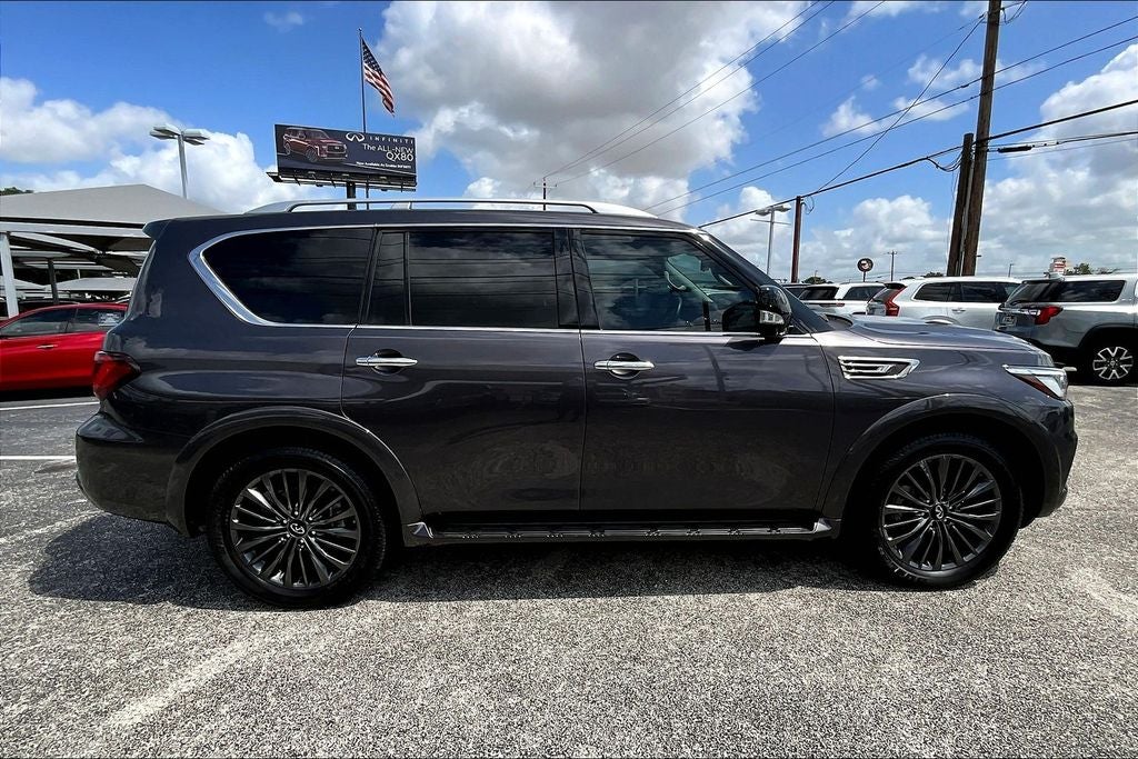 2023 INFINITI QX80 Premium Select
