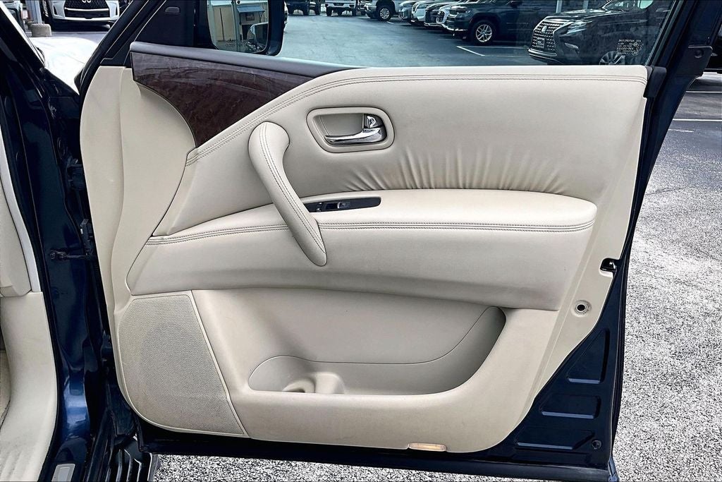 2016 INFINITI QX80 Base