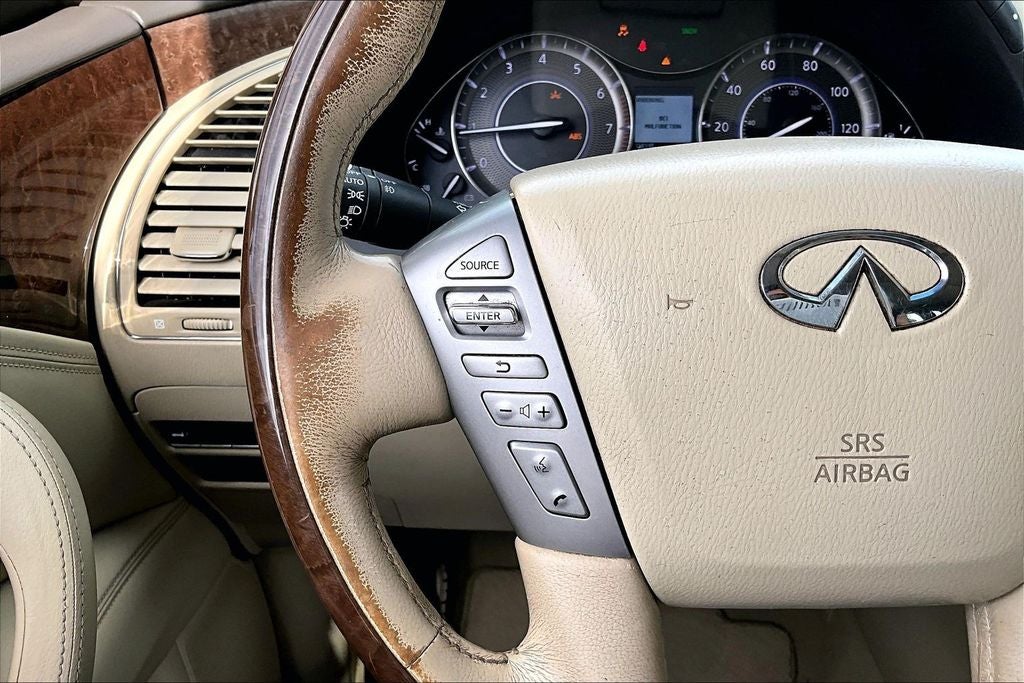2016 INFINITI QX80 Base