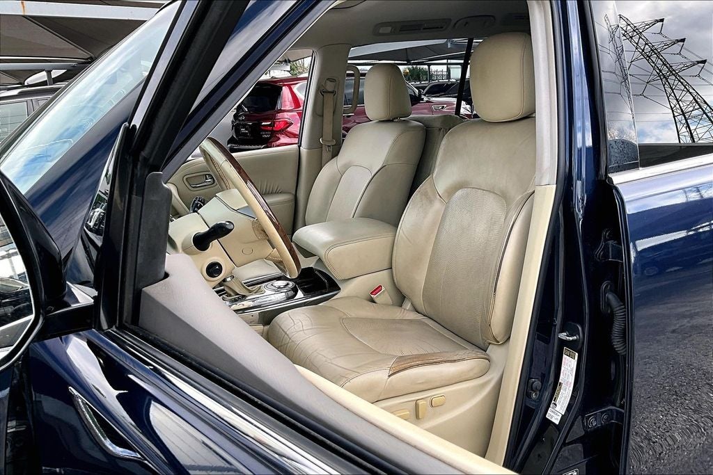 2016 INFINITI QX80 Base
