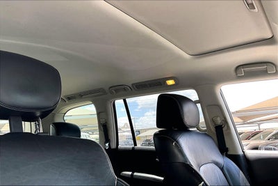 2015 INFINITI QX80 Base