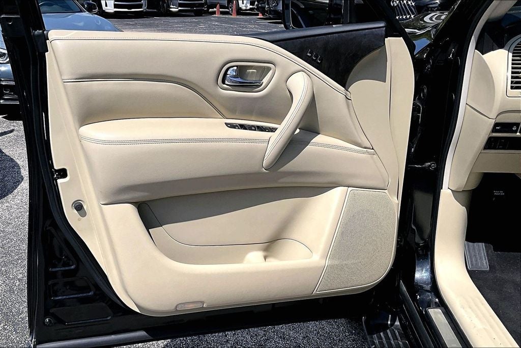 2020 INFINITI QX80 LUXE