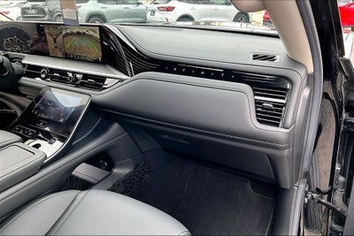 2025 INFINITI QX80 PURE