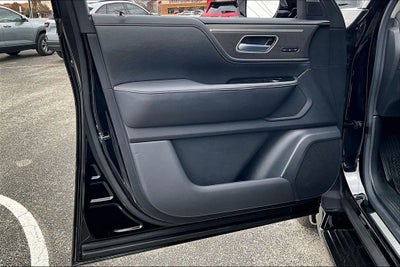 2025 INFINITI QX80 PURE