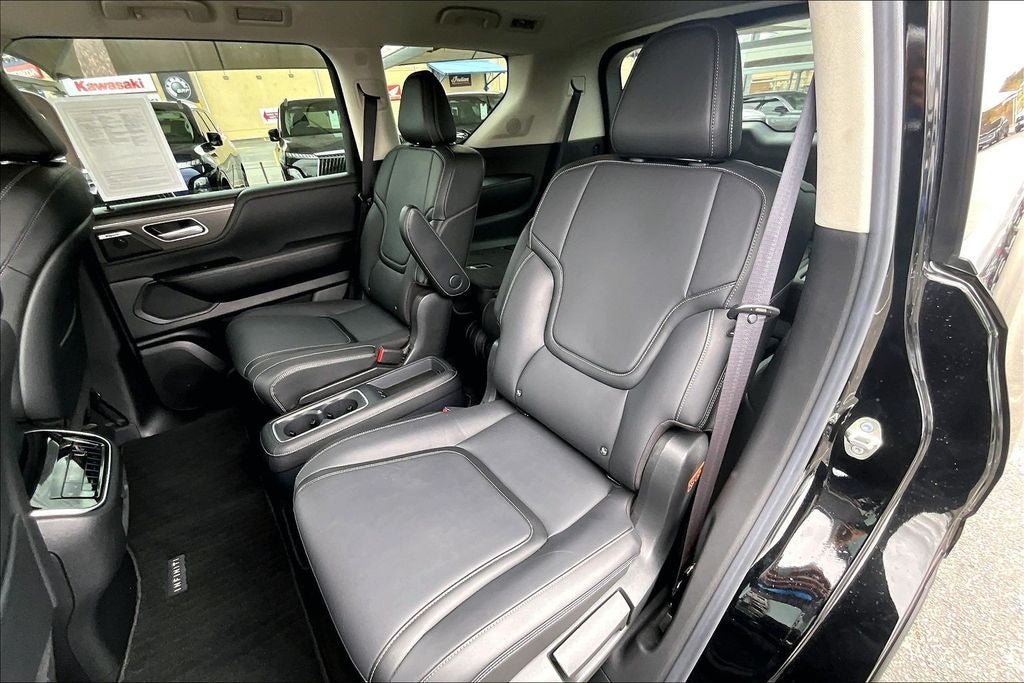 2025 INFINITI QX80 PURE