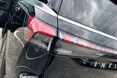 2025 INFINITI QX80 PURE