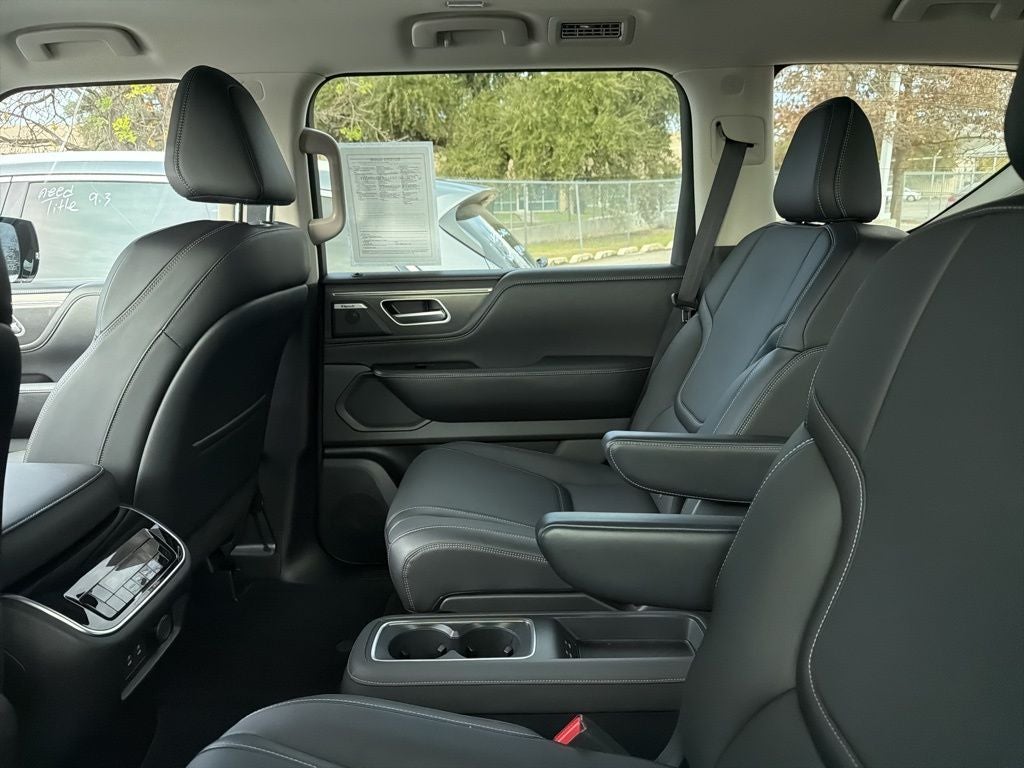 2025 INFINITI QX80 PURE